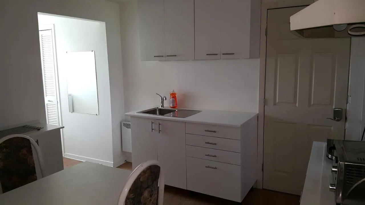 La Petite Reverie De Montreal Guest House 0*,  Canada