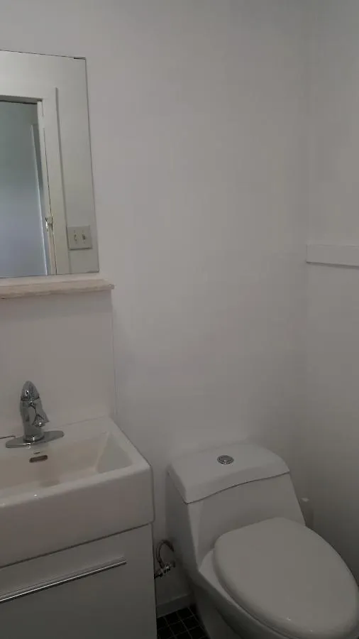 La Petite Reverie De Montreal Guest House