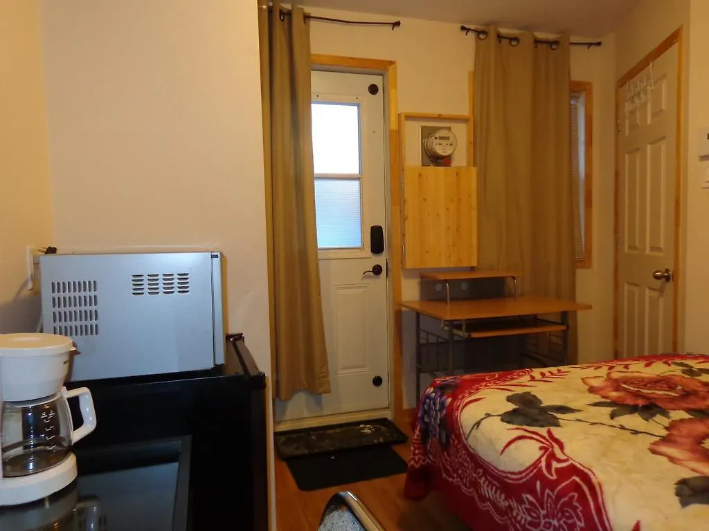 La Petite Reverie De Montreal Guest House