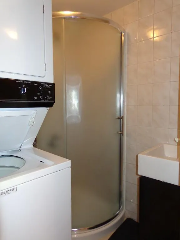 La Petite Reverie De Montreal Guest House